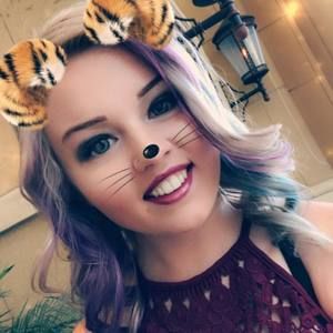 Meet your Posher, Maci